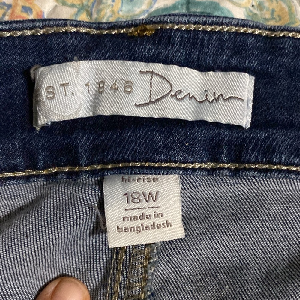 Jeans - Picture 3 of 3